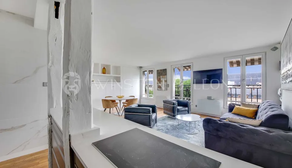 Modern luxury apartment. Bright open-plan living/dining area with city views, balconies. Elegant contemporary design.