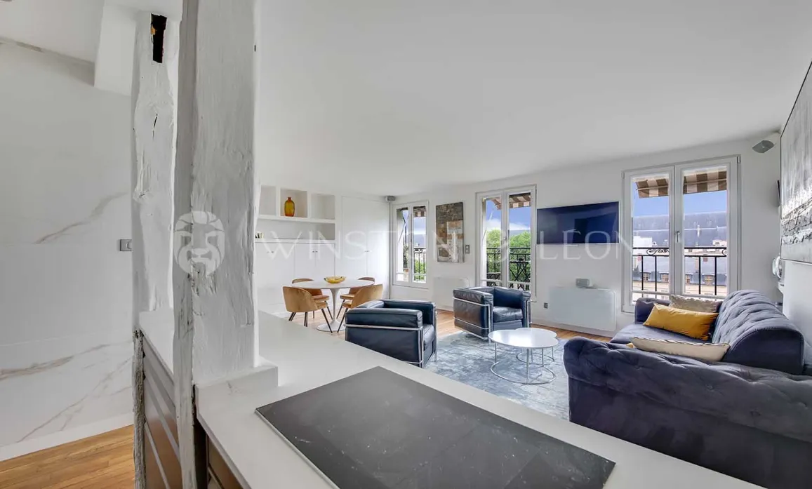 Modern luxury apartment. Bright open-plan living/dining area with city views, balconies. Elegant contemporary design.