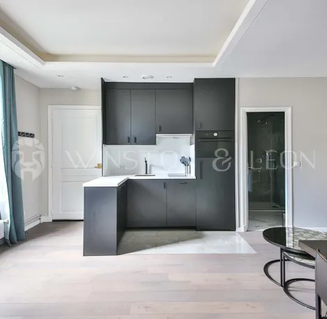Luxury-studioApartment-Paris-ChampsElysees-Berri-10112-Kitchen
