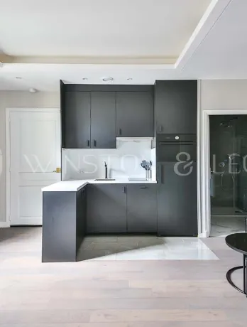 Luxury-studioApartment-Paris-ChampsElysees-Berri-10112-Kitchen